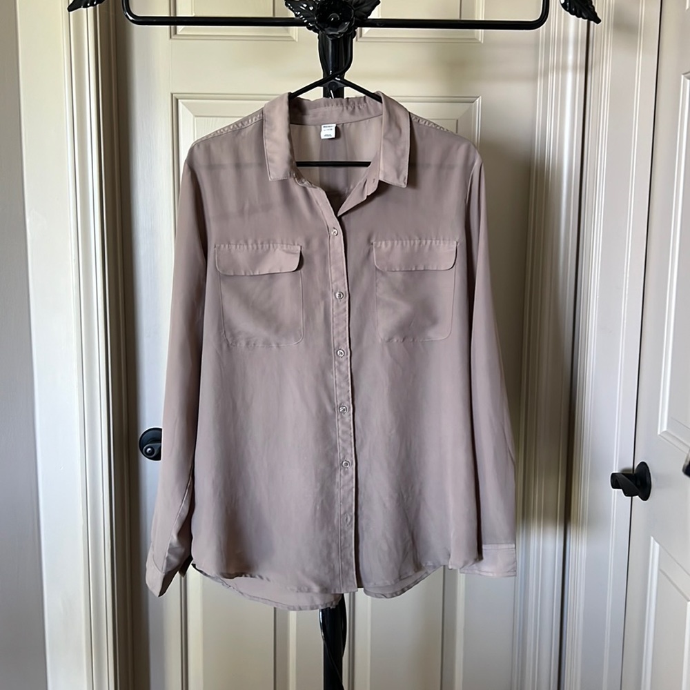 Long sleeve top with button down front